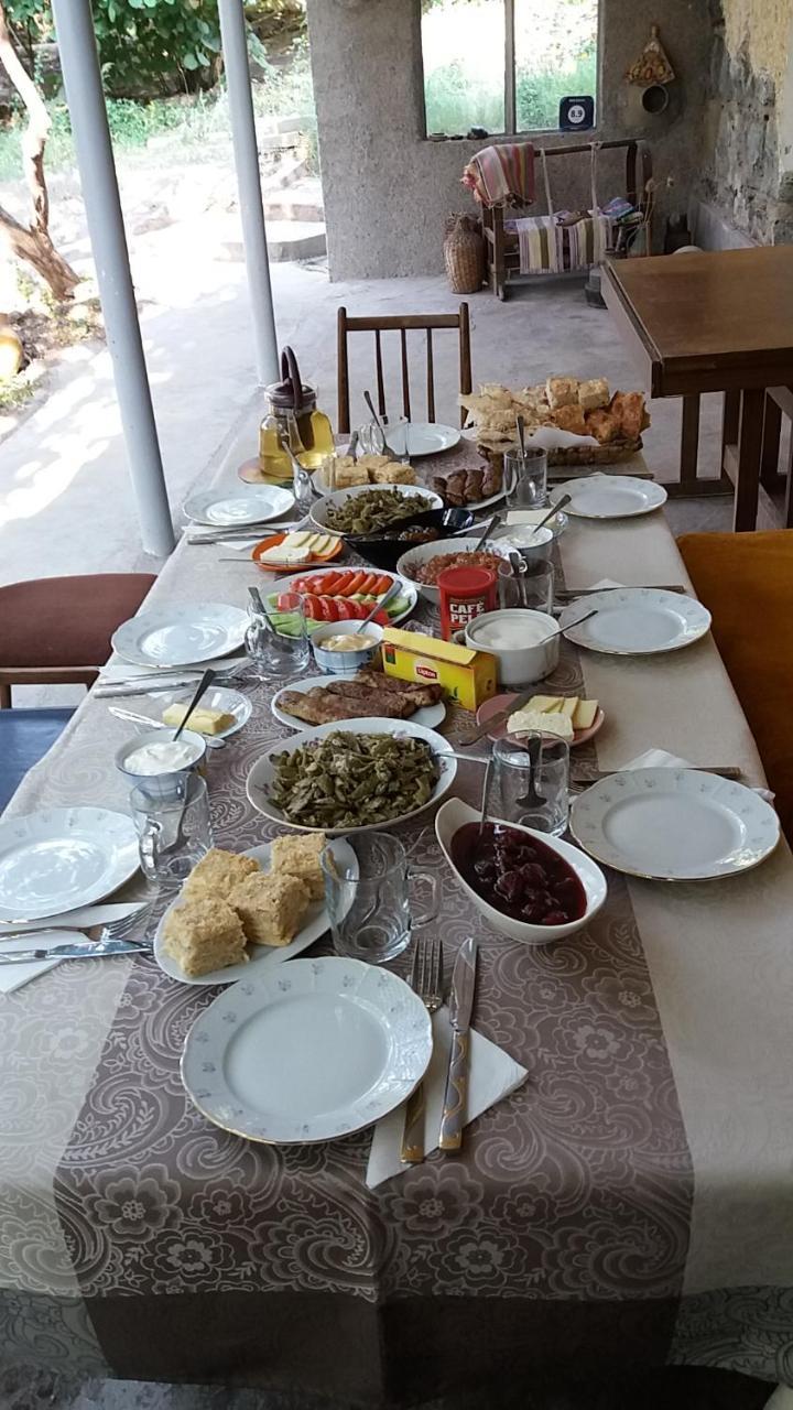 B&B Ruzan Yeghegnadzor Екстер'єр фото